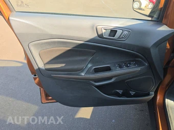 2020 Ford EcoSport SE - miniatura 9