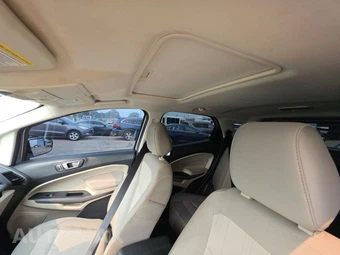 2020 Ford EcoSport SE – miniatura 18