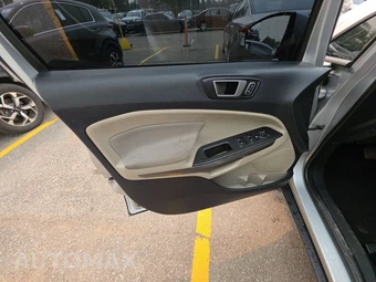 2020 Ford EcoSport SE – miniatura 9