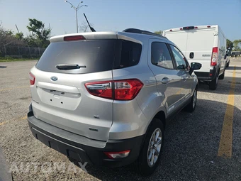 2020 Ford EcoSport SE – miniatura 4