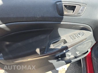 2020 Ford EcoSport SE – miniatura 9