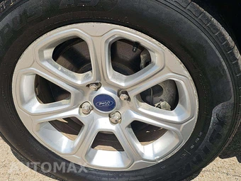 2020 Ford EcoSport SE – miniatura 33