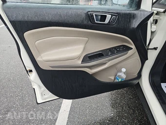 2020 Ford EcoSport Titanium – miniatura 9