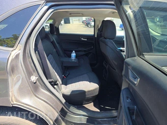 2020 Ford Edge SE – miniatura 13