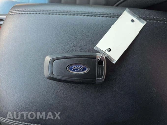 2020 Ford Edge SE – miniatura 5