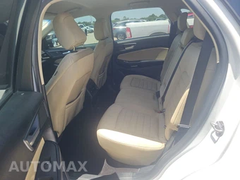2020 Ford Edge SE – miniatura 13