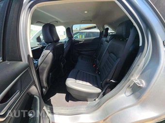 2020 Ford Edge SEL – miniatura 10