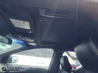 2020 Ford Edge ST – miniatura 18