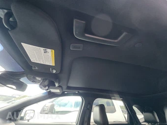 2020 Ford Edge ST - miniatura 17