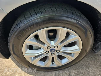 2020 Ford Edge Titanium – miniatura 8