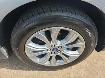 2020 Ford Edge Titanium – miniatura 9
