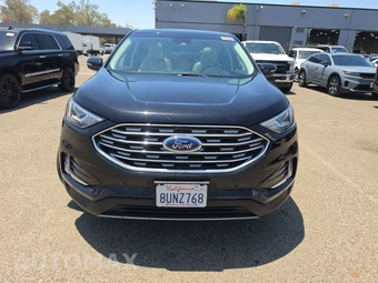 2020 Ford Edge Titanium - miniatura 2