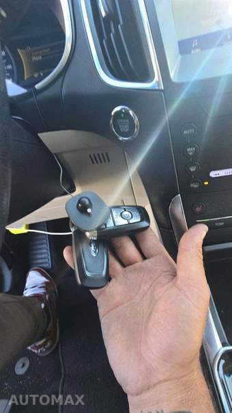 2020 Ford Edge Titanium - miniatura 21