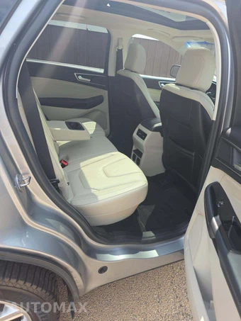 2020 Ford Edge Titanium - miniatura 16