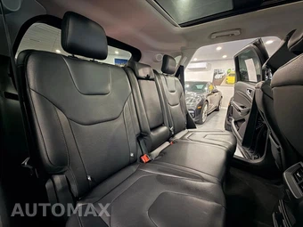 2020 Ford Edge Titanium - miniatura 16