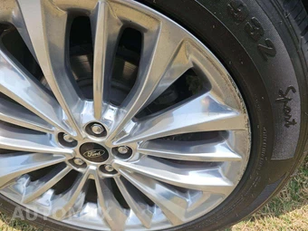 2020 Ford Edge Titanium - miniatura 25