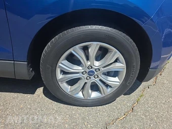 2020 Ford Edge Titanium – miniatura 9