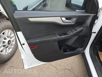 2020 Ford Escape Hybrid SE Sport - miniatura 9