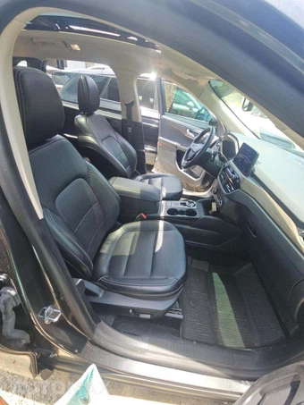 2020 Ford Escape Hybrid Titanium - miniatura 18