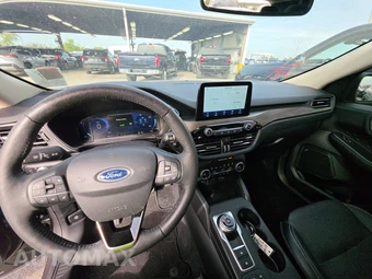 2020 Ford Escape Hybrid Titanium – miniatura 11