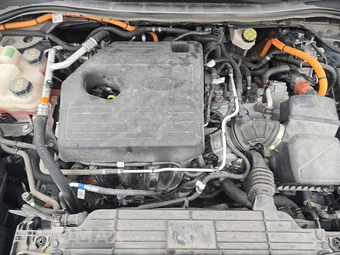 2020 Ford Escape Hybrid Titanium - miniatura 15