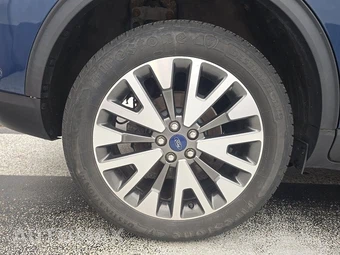 2020 Ford Escape Hybrid Titanium - miniatura 5