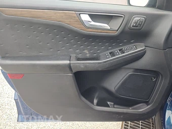 2020 Ford Escape Hybrid Titanium - miniatura 9