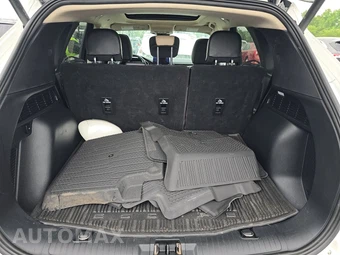 2020 Ford Escape Hybrid Titanium - miniatura 16