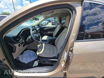 2020 Ford Escape SE – miniatura 6