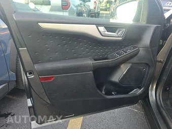 2020 Ford Escape SE – miniatura 9