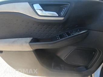 2020 Ford Escape SE - miniatura 9
