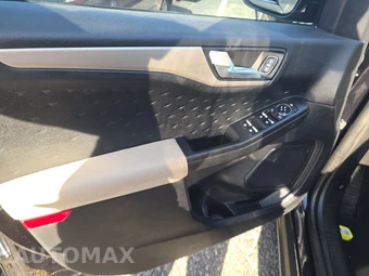 2020 Ford Escape SE – miniatura 9
