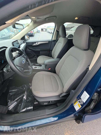 2020 Ford Escape SE – miniatura 3