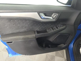 2020 Ford Escape SE – miniatura 9
