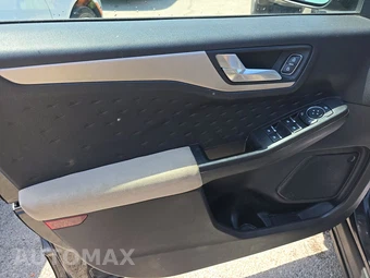 2020 Ford Escape SE - miniatura 9