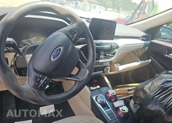 2020 Ford Escape SE - miniatura 8