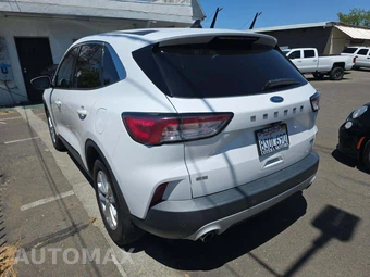 2020 Ford Escape SE – miniatura 2
