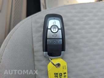 2020 Ford Escape SE – miniatura 8