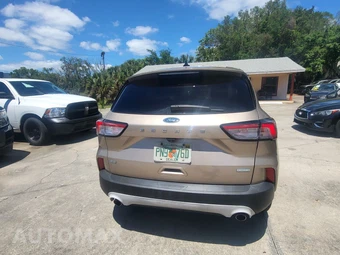2020 Ford Escape SE - miniatura 23
