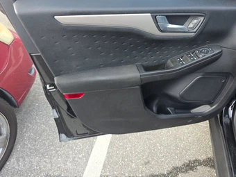 2020 Ford Escape SE – miniatura 9