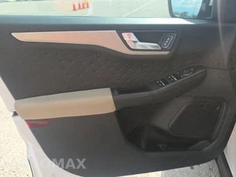 2020 Ford Escape SE – miniatura 9