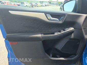 2020 Ford Escape SE – miniatura 9