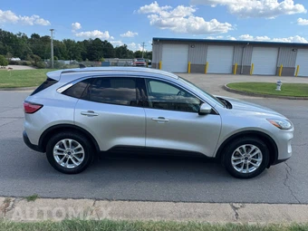 2020 Ford Escape SE - miniatura 6