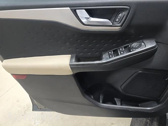 2020 Ford Escape SE – miniatura 9