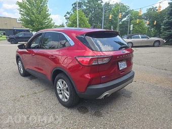 2020 Ford Escape SE – miniatura 2