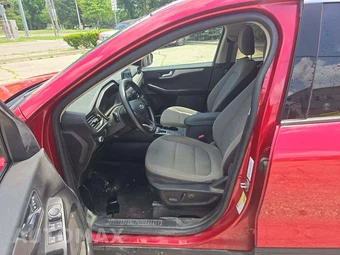 2020 Ford Escape SE – miniatura 6