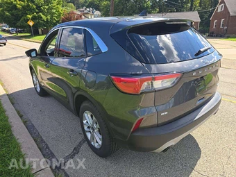 2020 Ford Escape SE - miniatura 2