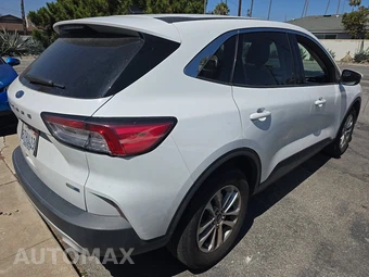 2020 Ford Escape SE – miniatura 4