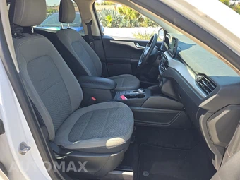 2020 Ford Escape SE – miniatura 8