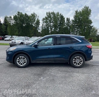 2020 Ford Escape SE - miniatura 2